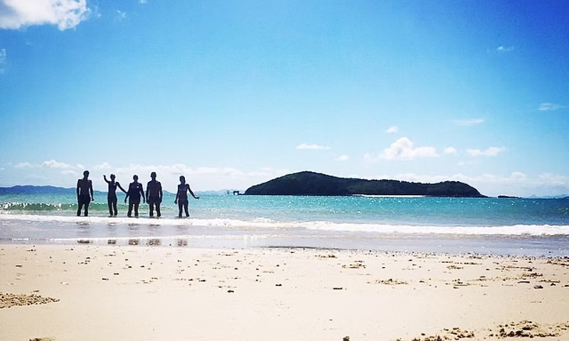 Commitment - Team at the beach